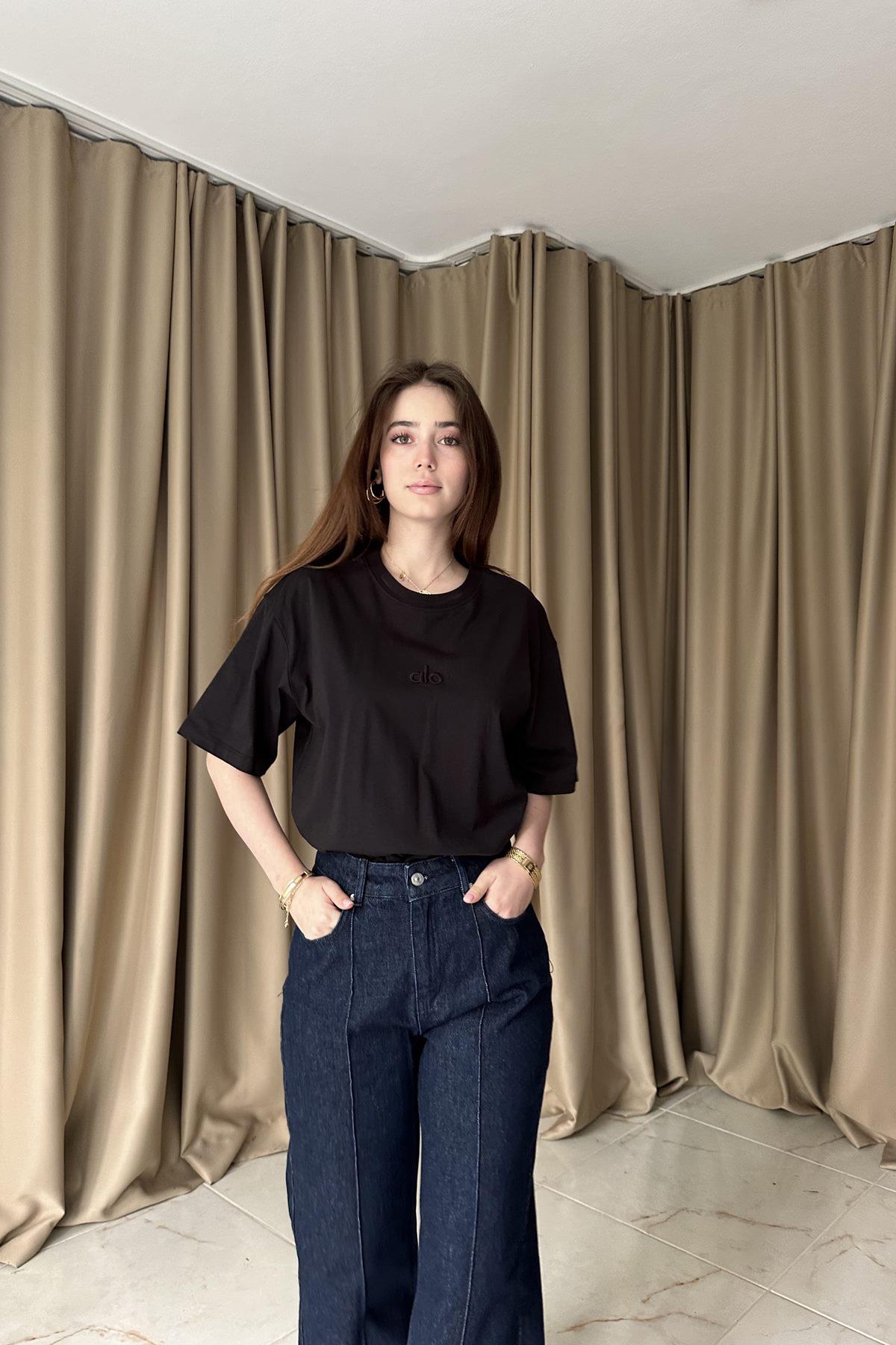 ALO NAKIŞ DETAYLI TSHIRT