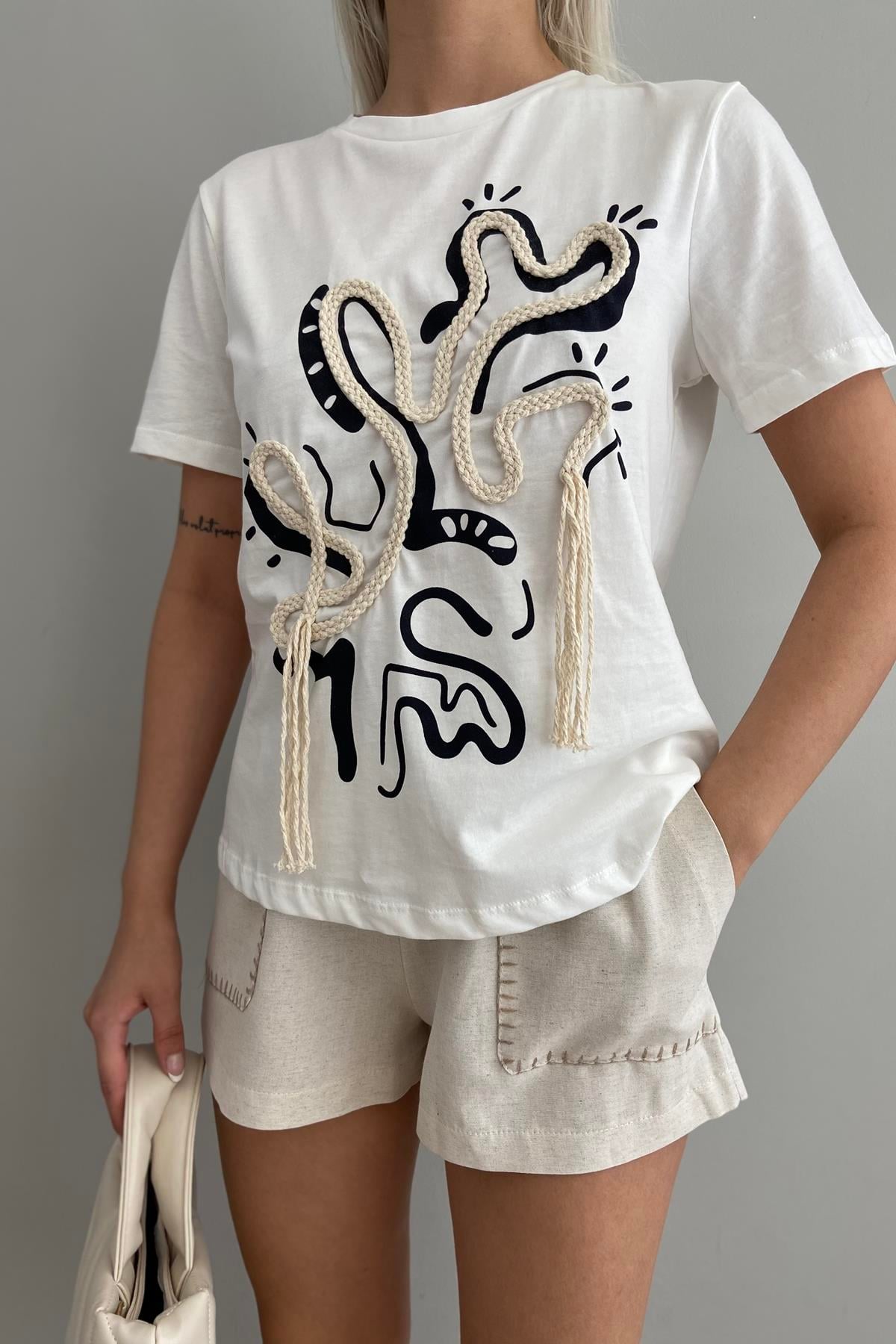 BAĞCIKLI PÜSKÜLLÜ TSHIRT