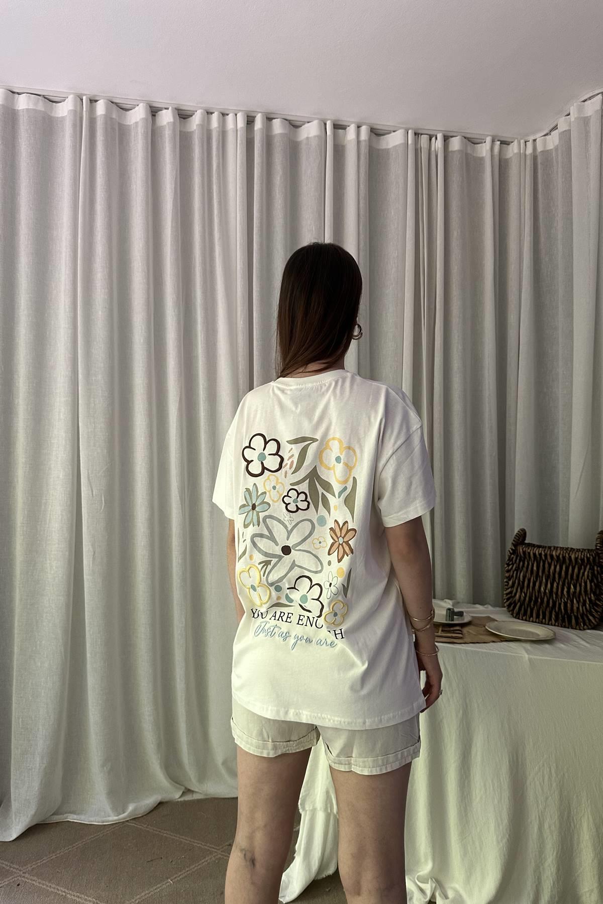 BASKI VE NAKIŞ DETAYLI TSHIRT