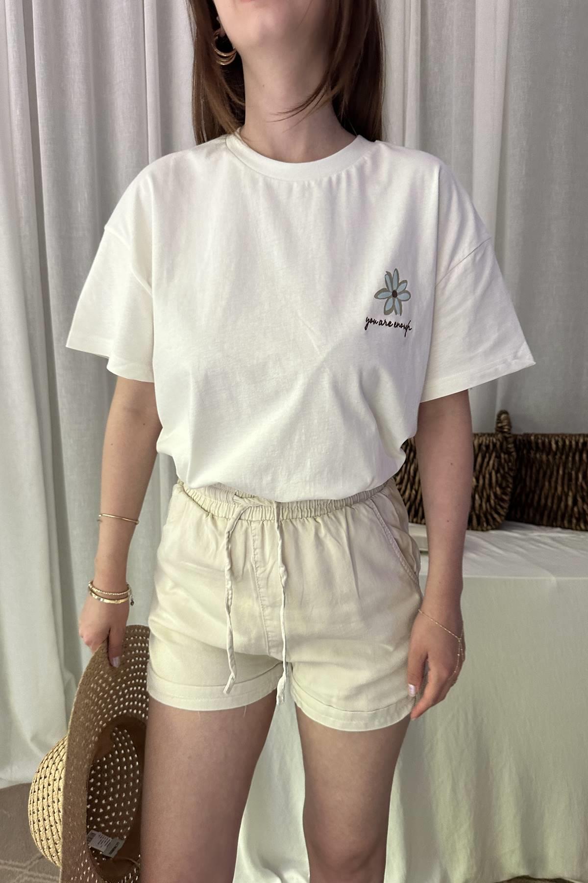 BASKI VE NAKIŞ DETAYLI TSHIRT