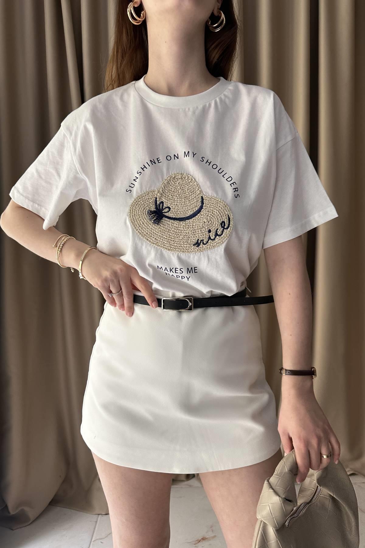 BASKI VE NAKIŞ DETAYLI TSHIRT