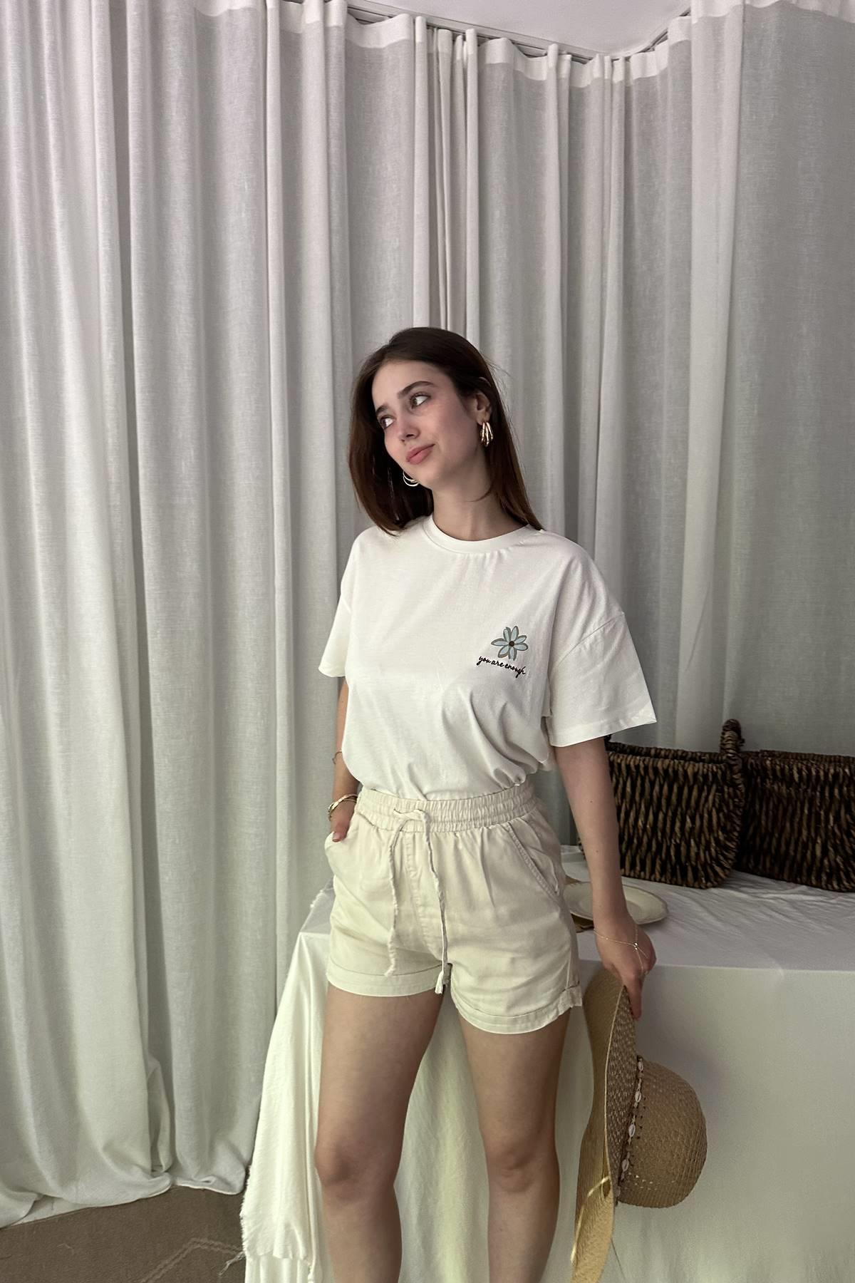 BASKI VE NAKIŞ DETAYLI TSHIRT