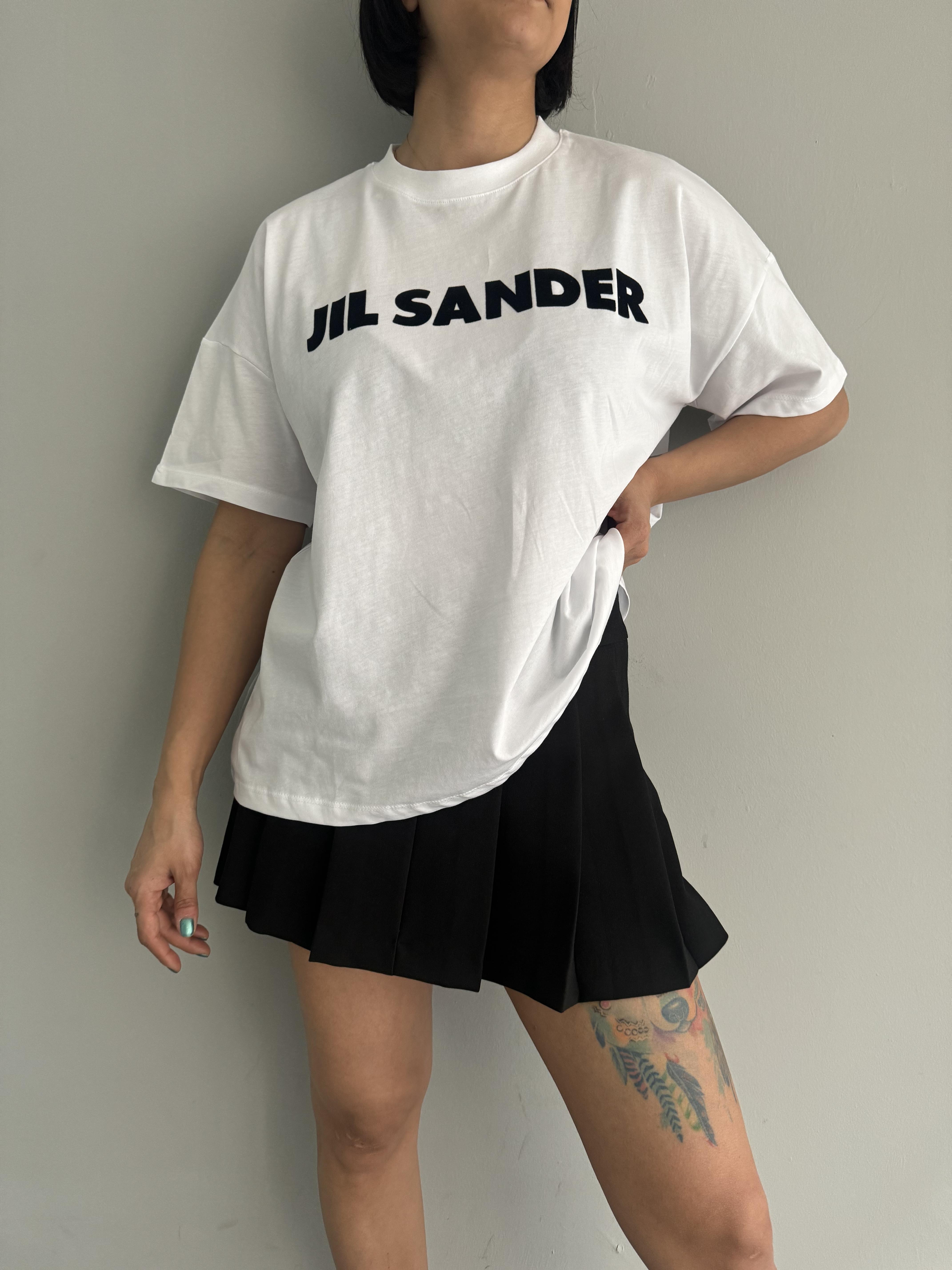BASKILI DETAYLI TSHIRT