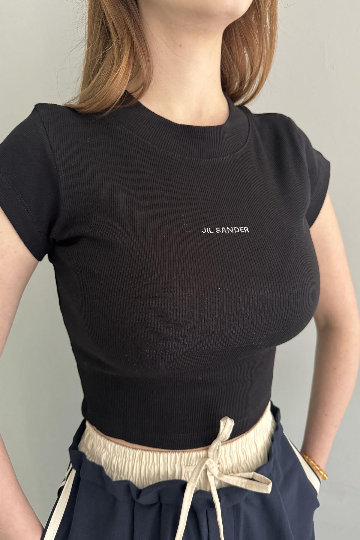 BASKILI TSHIRT