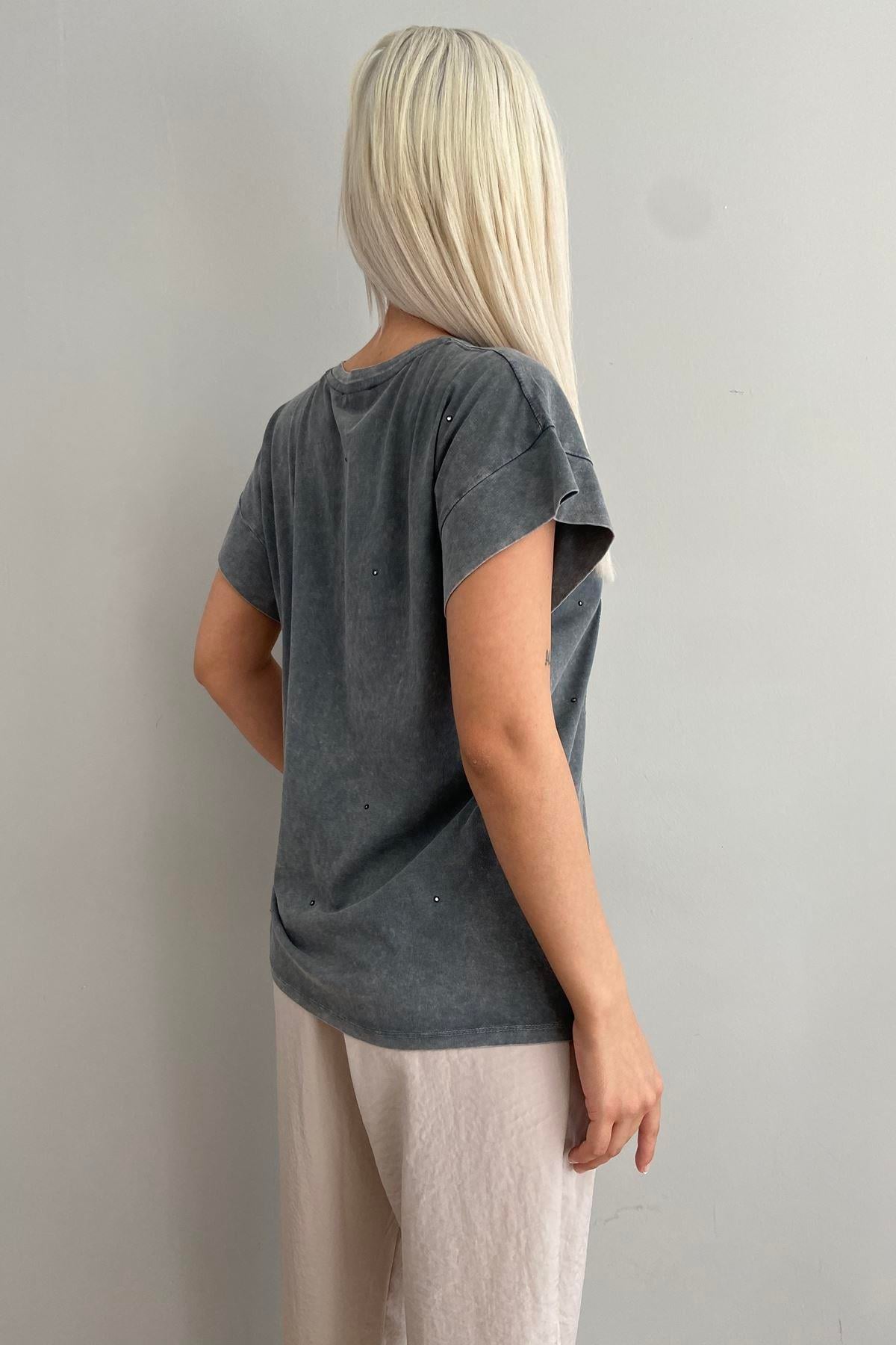 BASKILI YIKAMALI TSHIRT