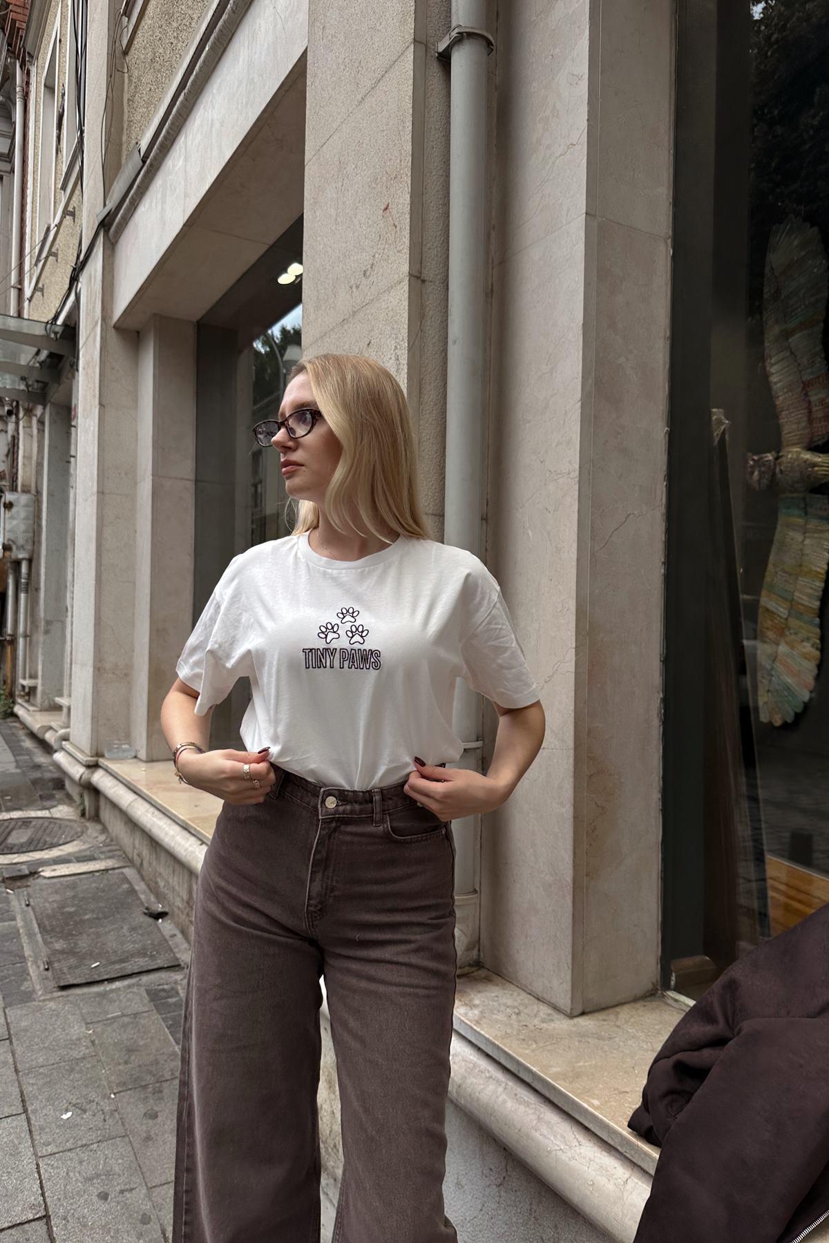 BİSİKLET YAKA BASKI DETAYLI TSHIRT