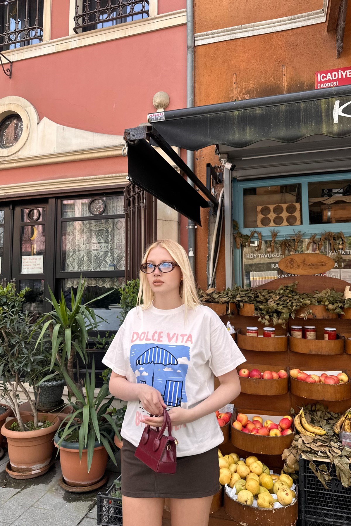 BİSİKLET YAKA BASKI DETAYLI TSHIRT