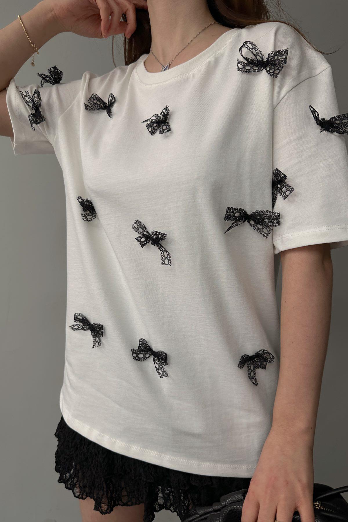 BİSİKLET YAKA FİYONK DETAY TSHIRT