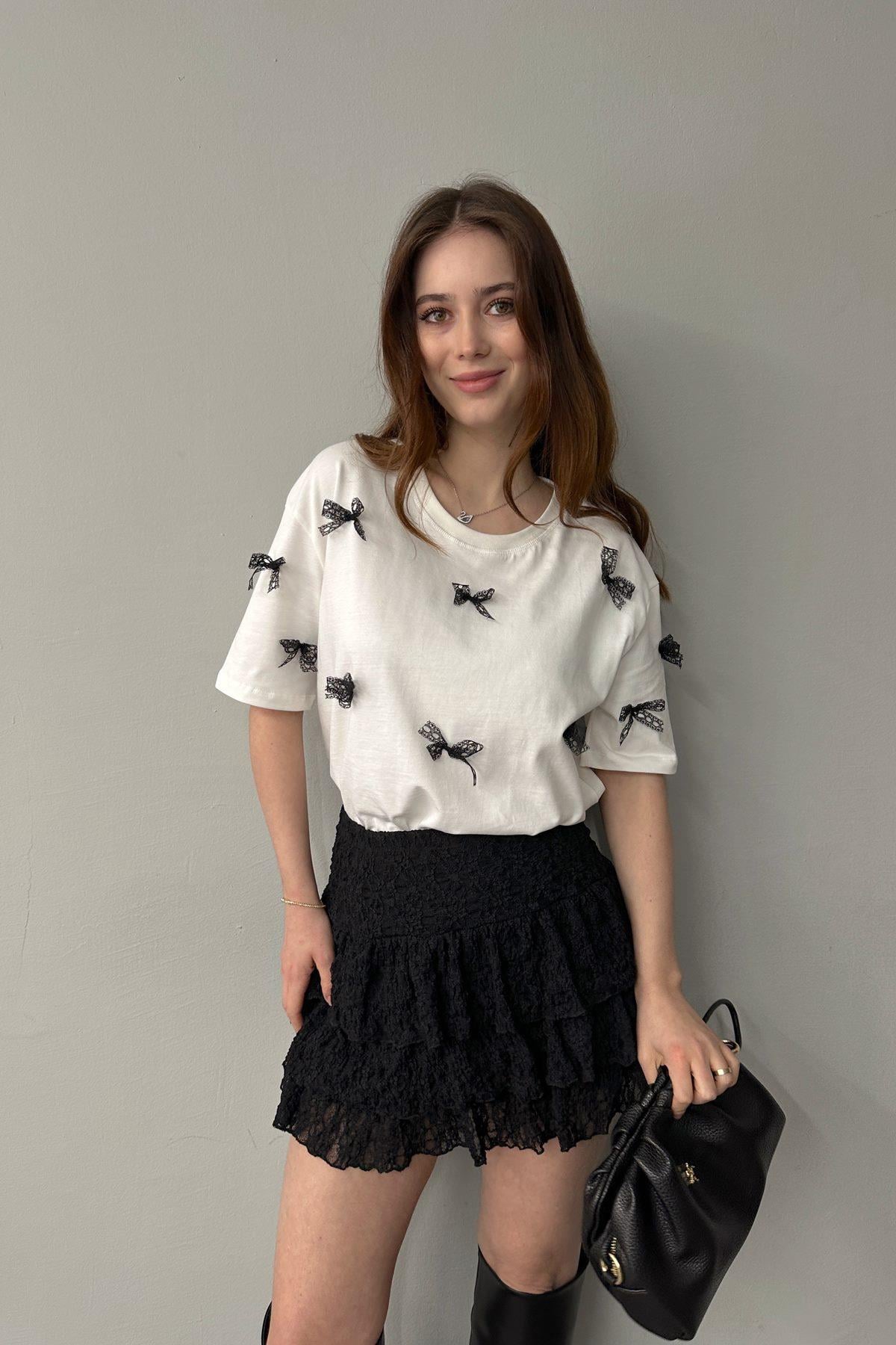 BİSİKLET YAKA FİYONK DETAY TSHIRT