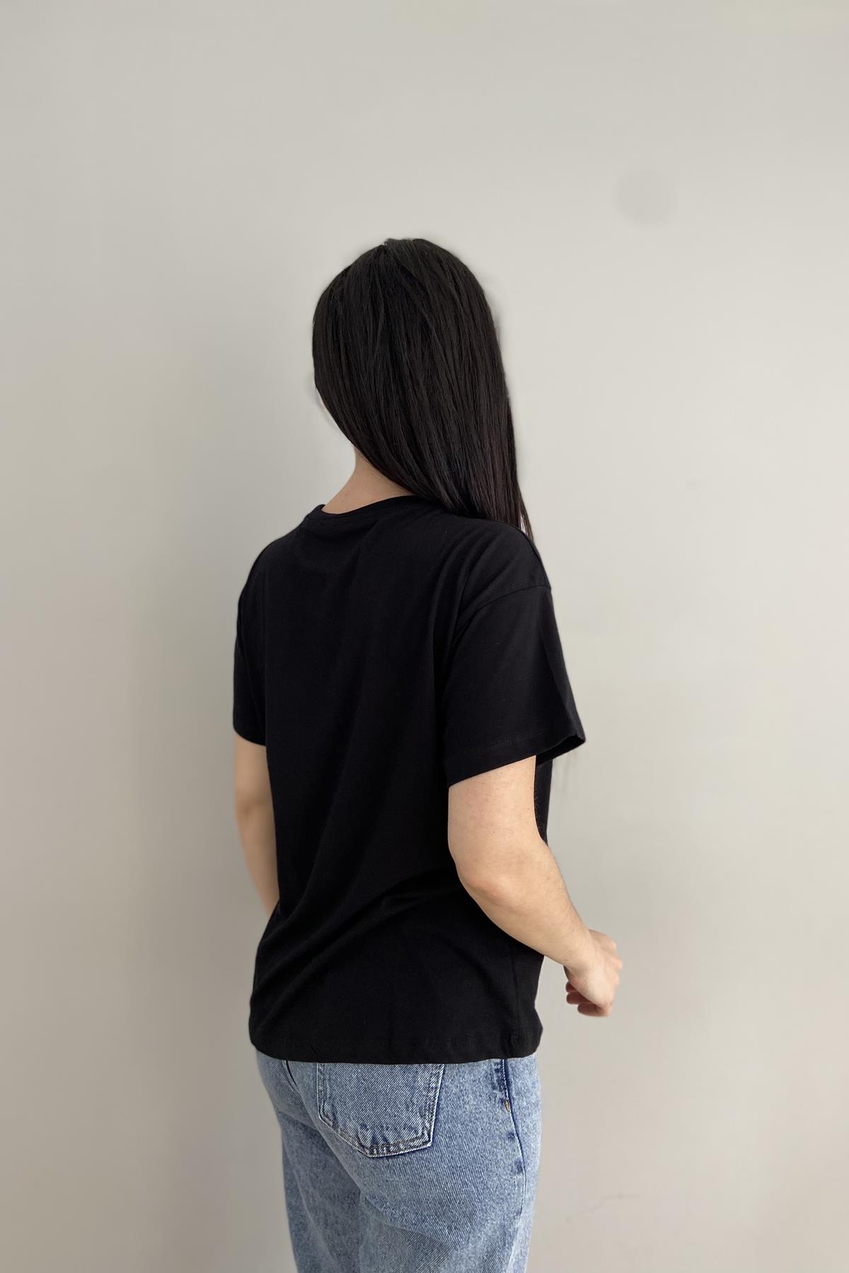 BİSİKLET YAKA TAŞ DETAY TSHIRT