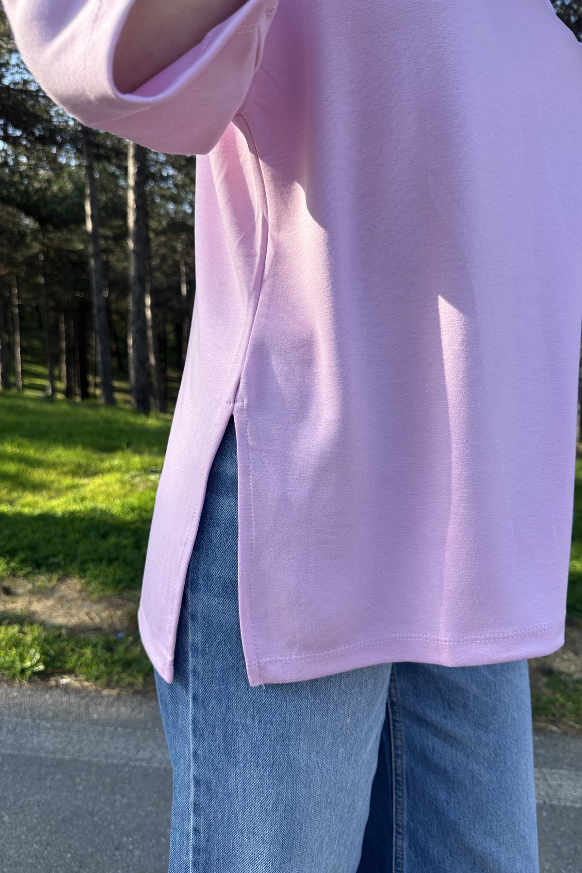 BİSİKLET YAKA YANLARI YIRTMAÇLI MODAL TSHIRT