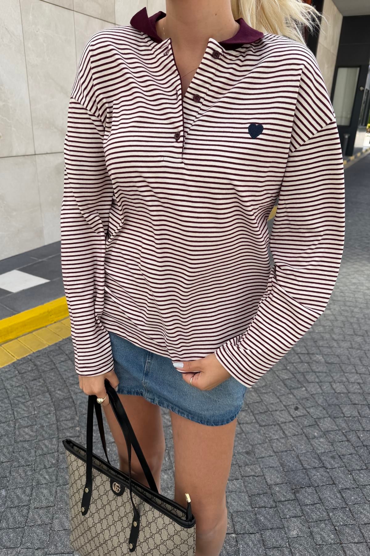 ÇİZGİLİ YAKALI TSHIRT
