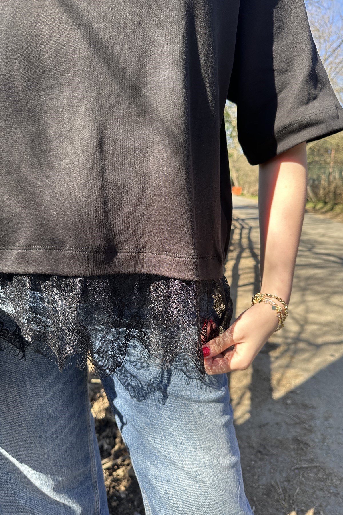 ETEK UCU DANTEL DETAY TSHIRT