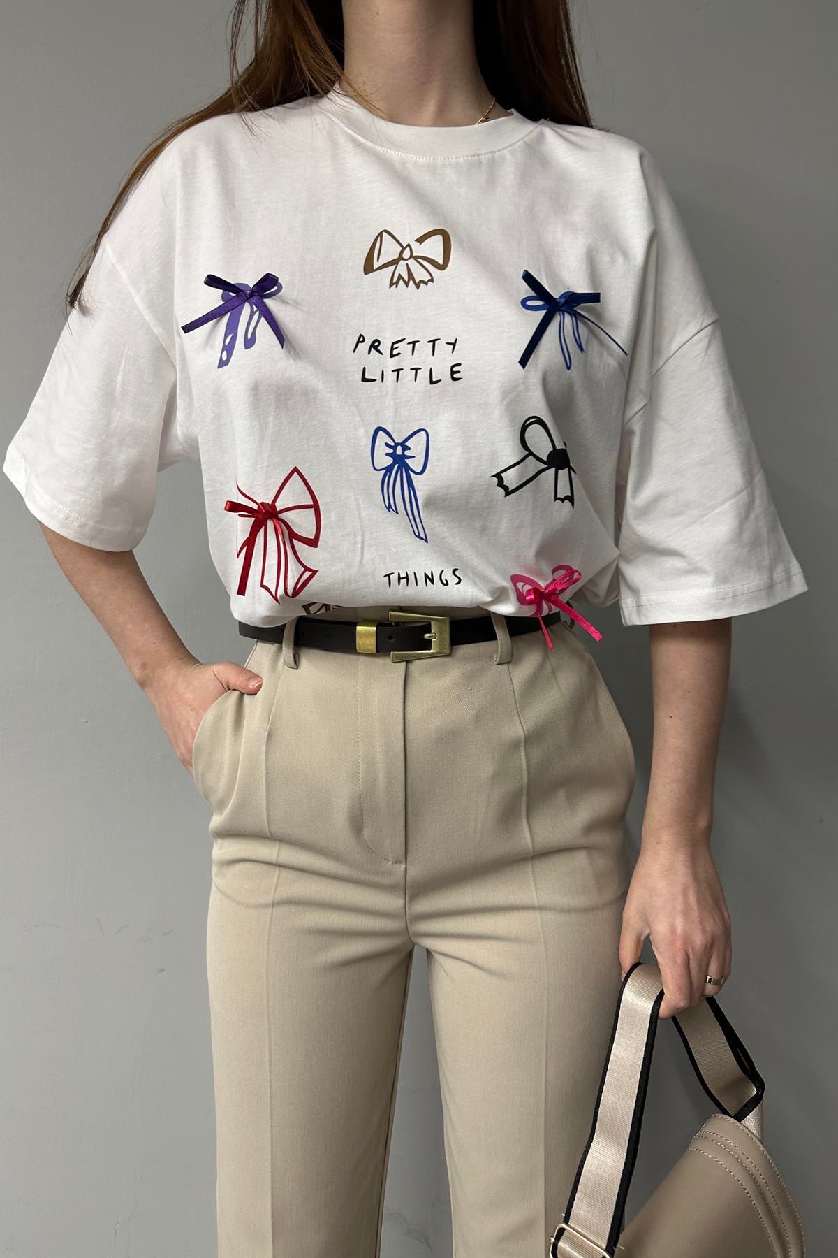 FİYONK VE BASKI DETAYLI TSHIRT