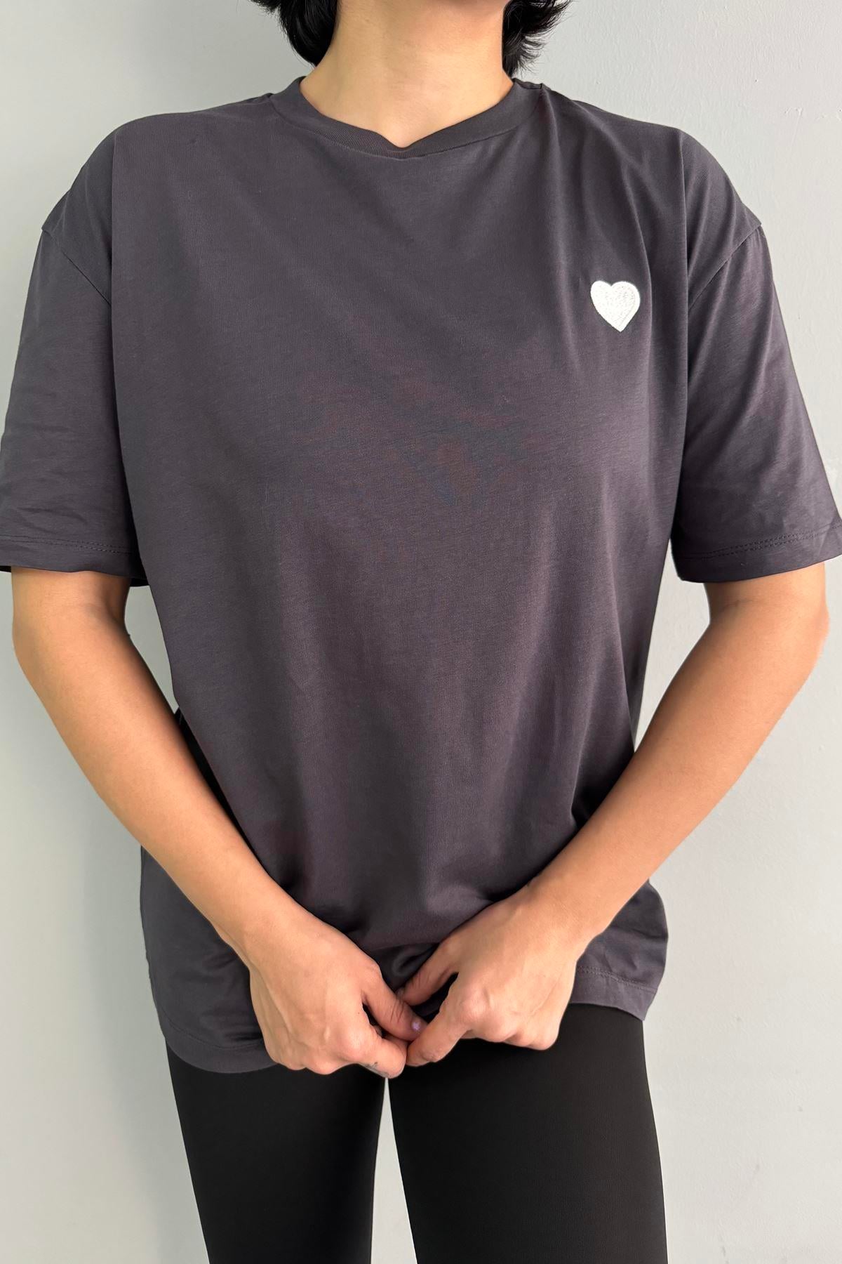 KALP NAKIŞLI TSHIRT