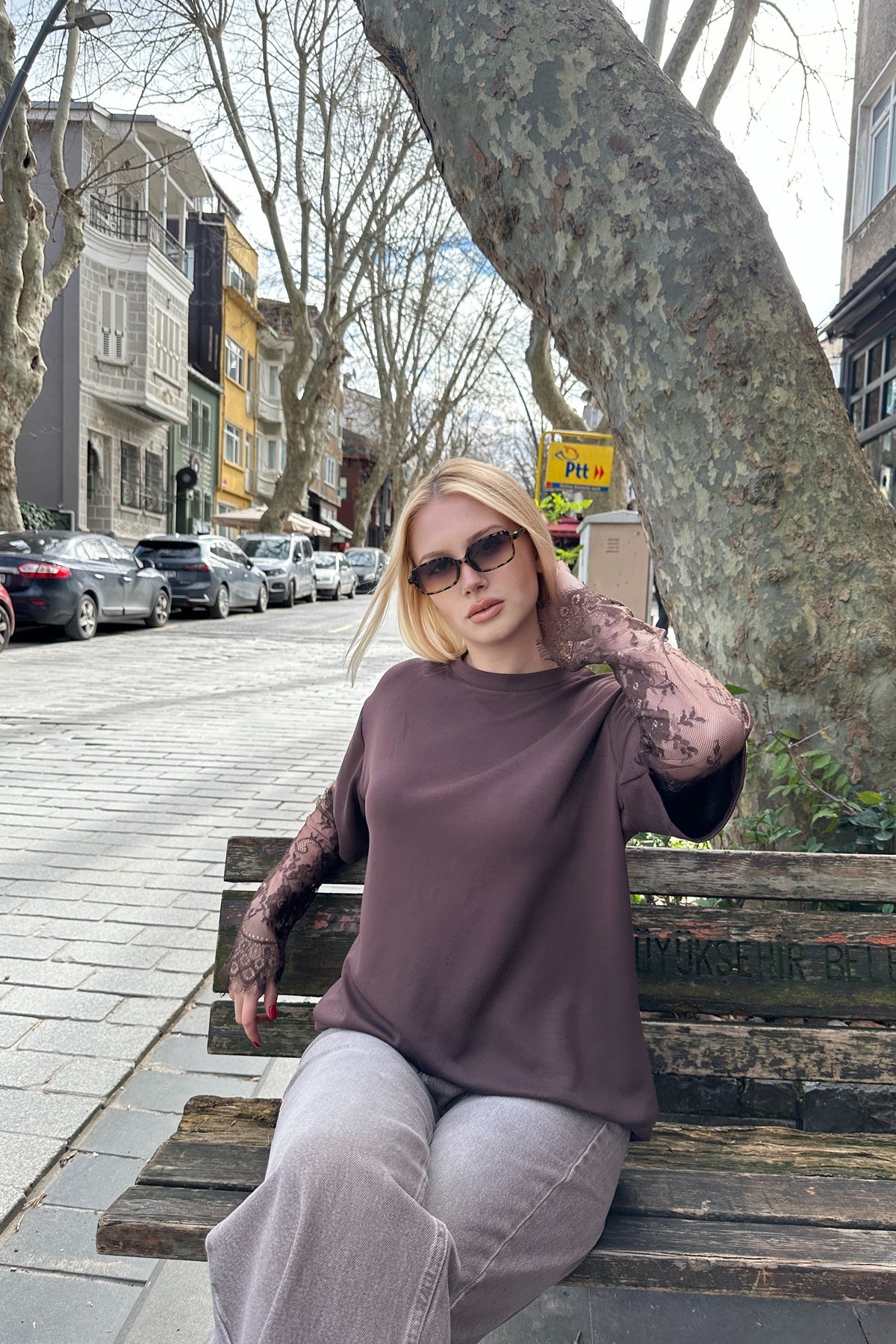 KOLLARI DANTEL DETAY MODAL TSHIRT