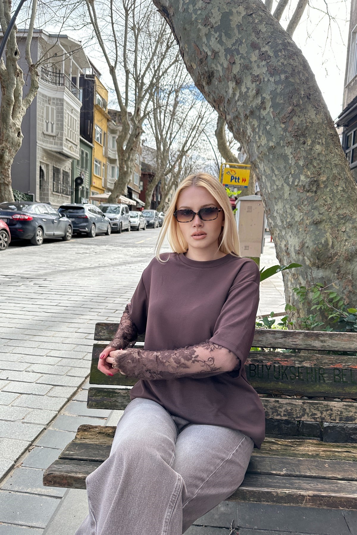 KOLLARI DANTEL DETAY MODAL TSHIRT