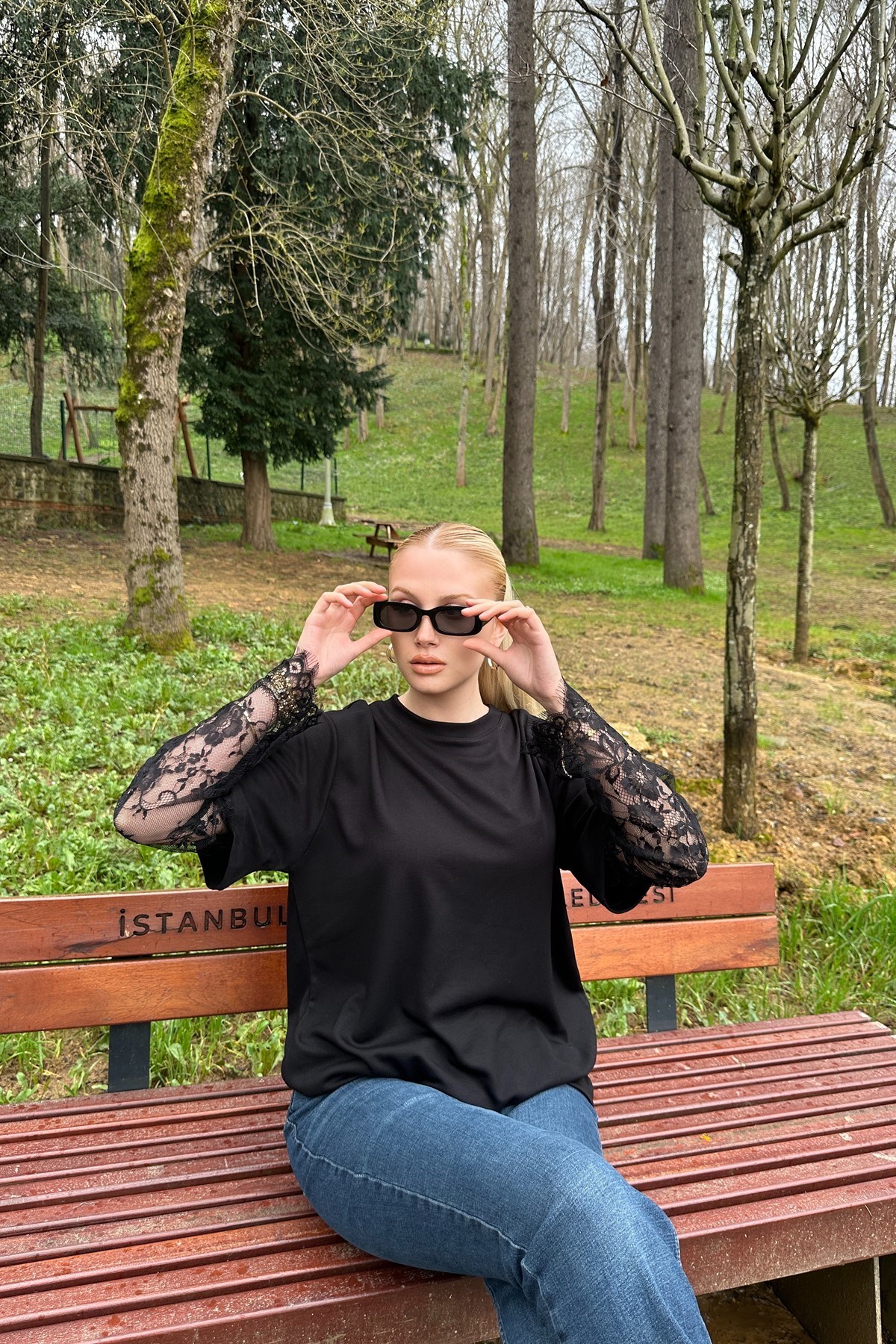 KOLLARI DANTEL DETAY MODAL TSHIRT