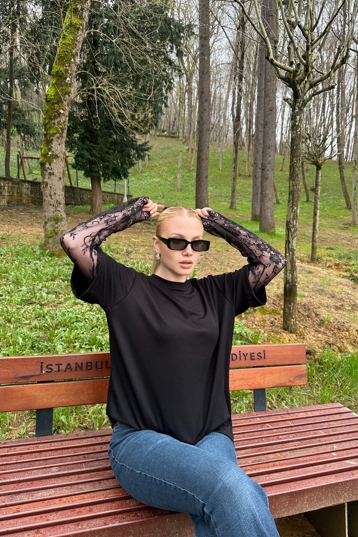KOLLARI DANTEL DETAY MODAL TSHIRT