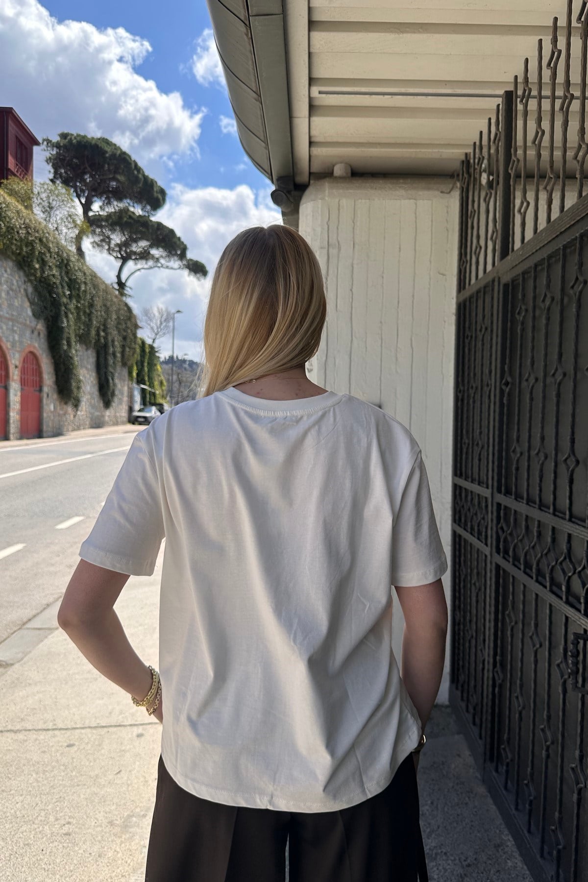 KÖPEK NAKIŞLI KISA KOLLU TSHIRT