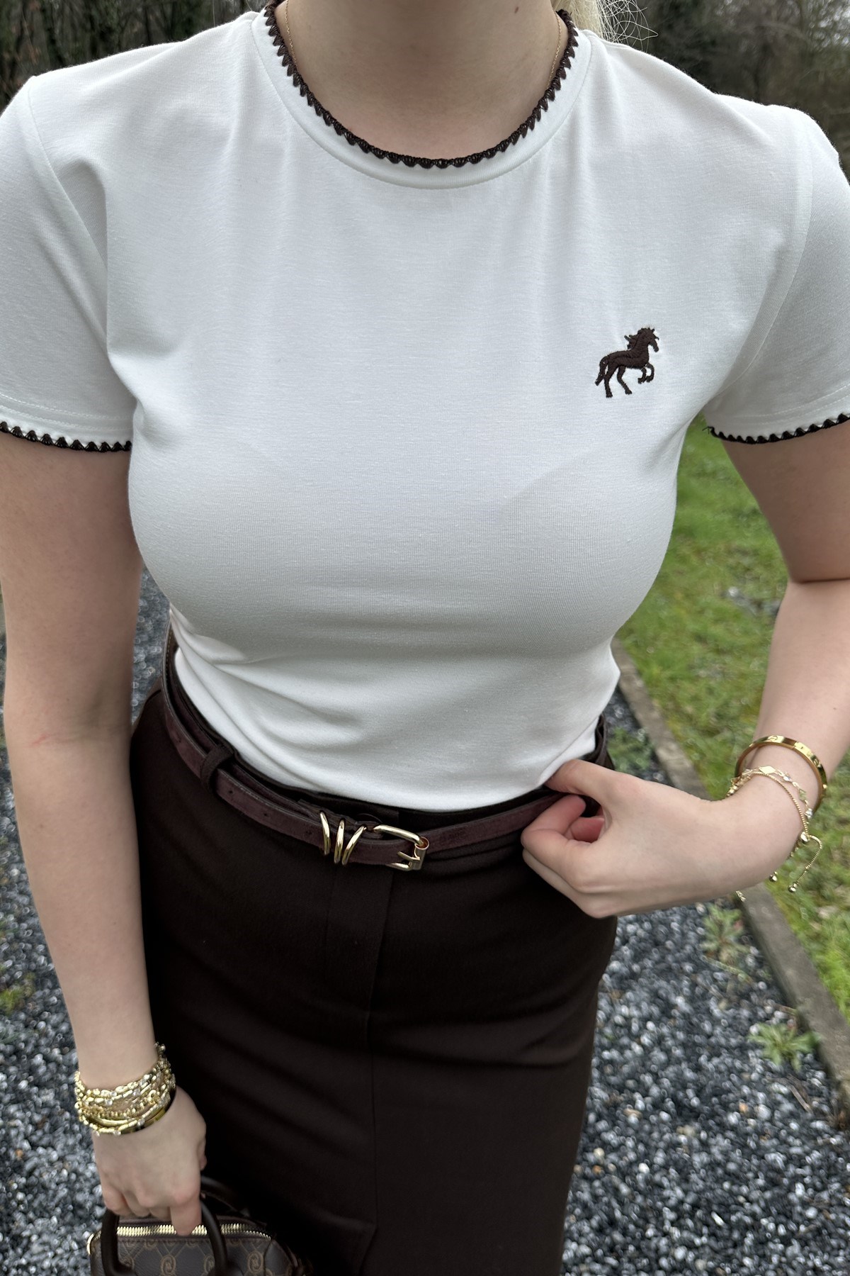NAKIŞ DETAY CROP TSHIRT