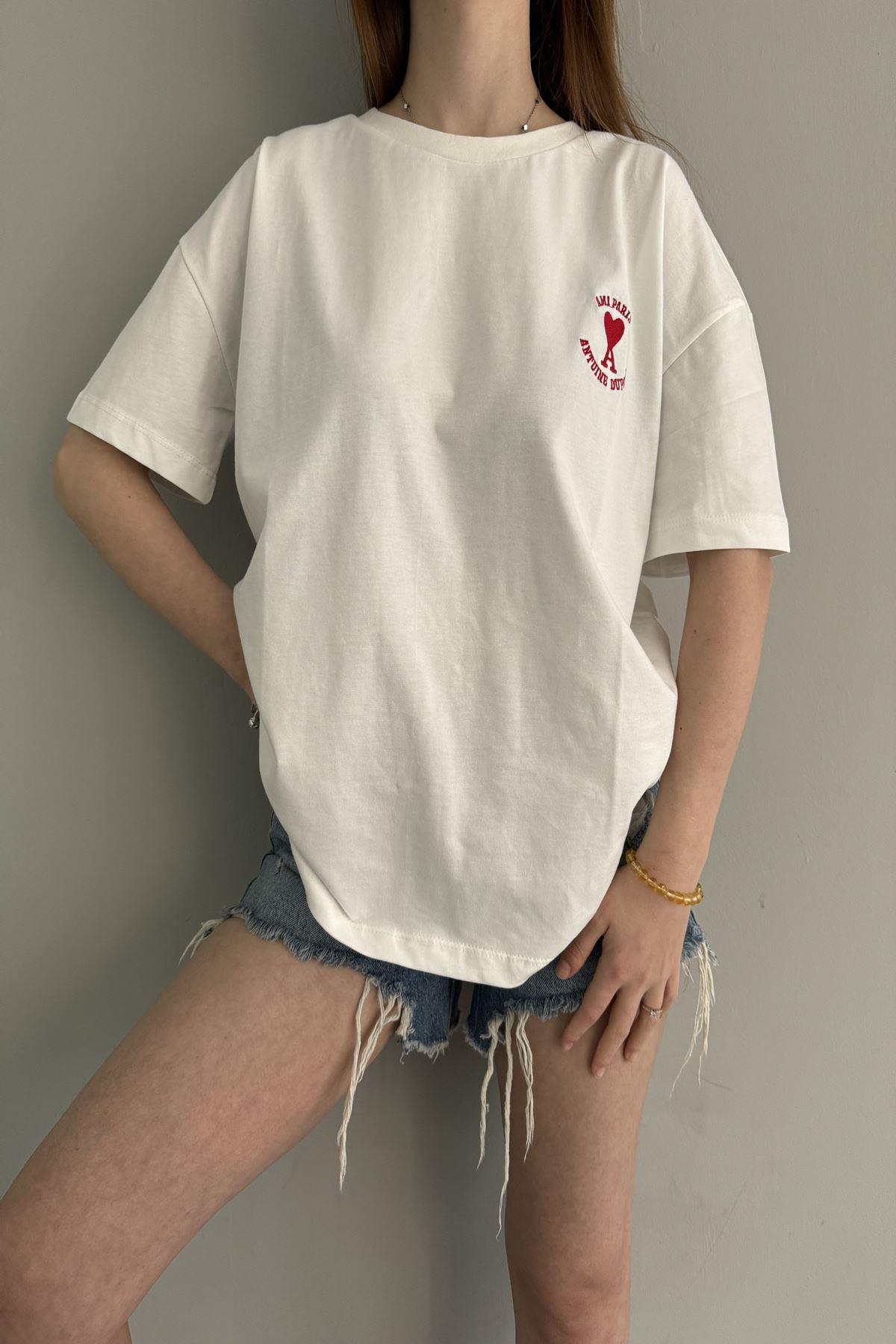 NAKIŞ DETAY TSHIRT
