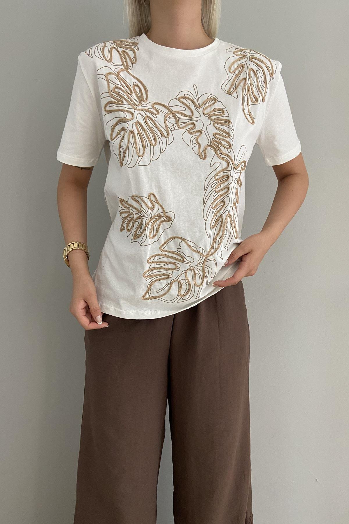 NAKIŞ VE İNCİ DETAYLI TSHIRT