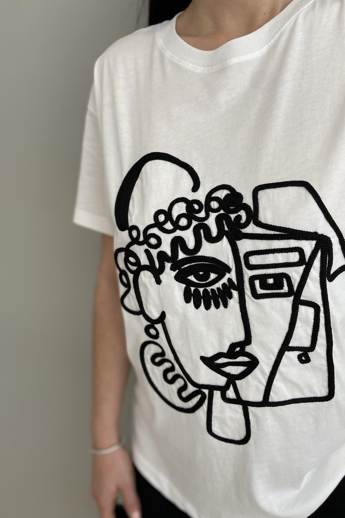 NAKIŞLI TSHIRT
