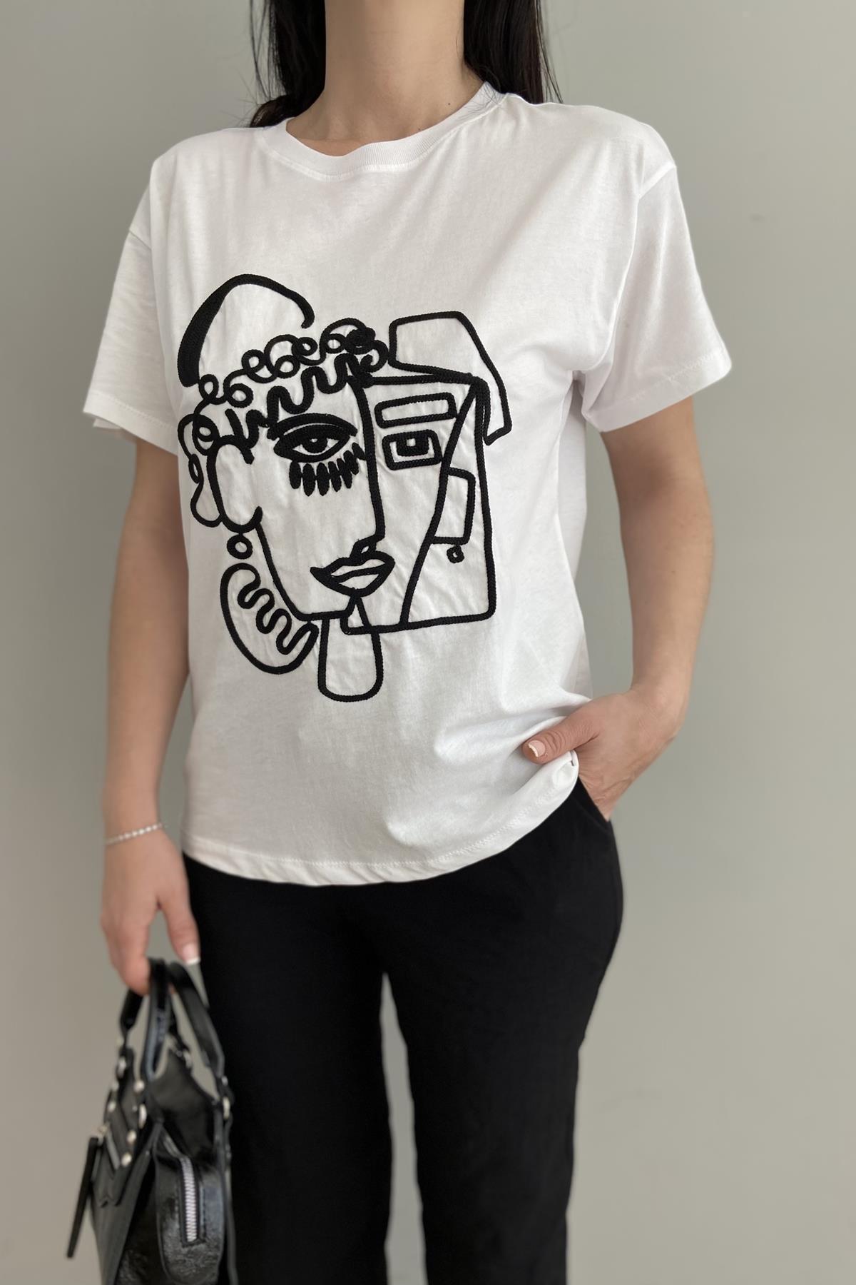 NAKIŞLI TSHIRT