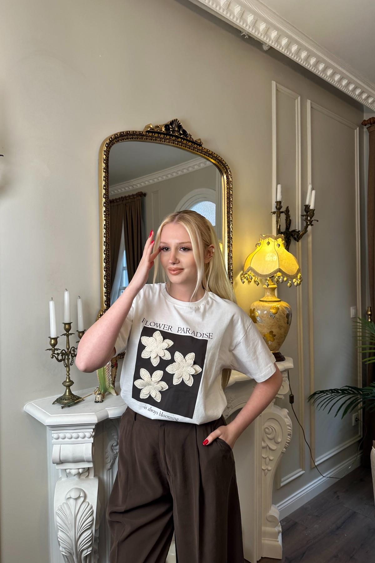 PATCH DETAYLI TSHIRT