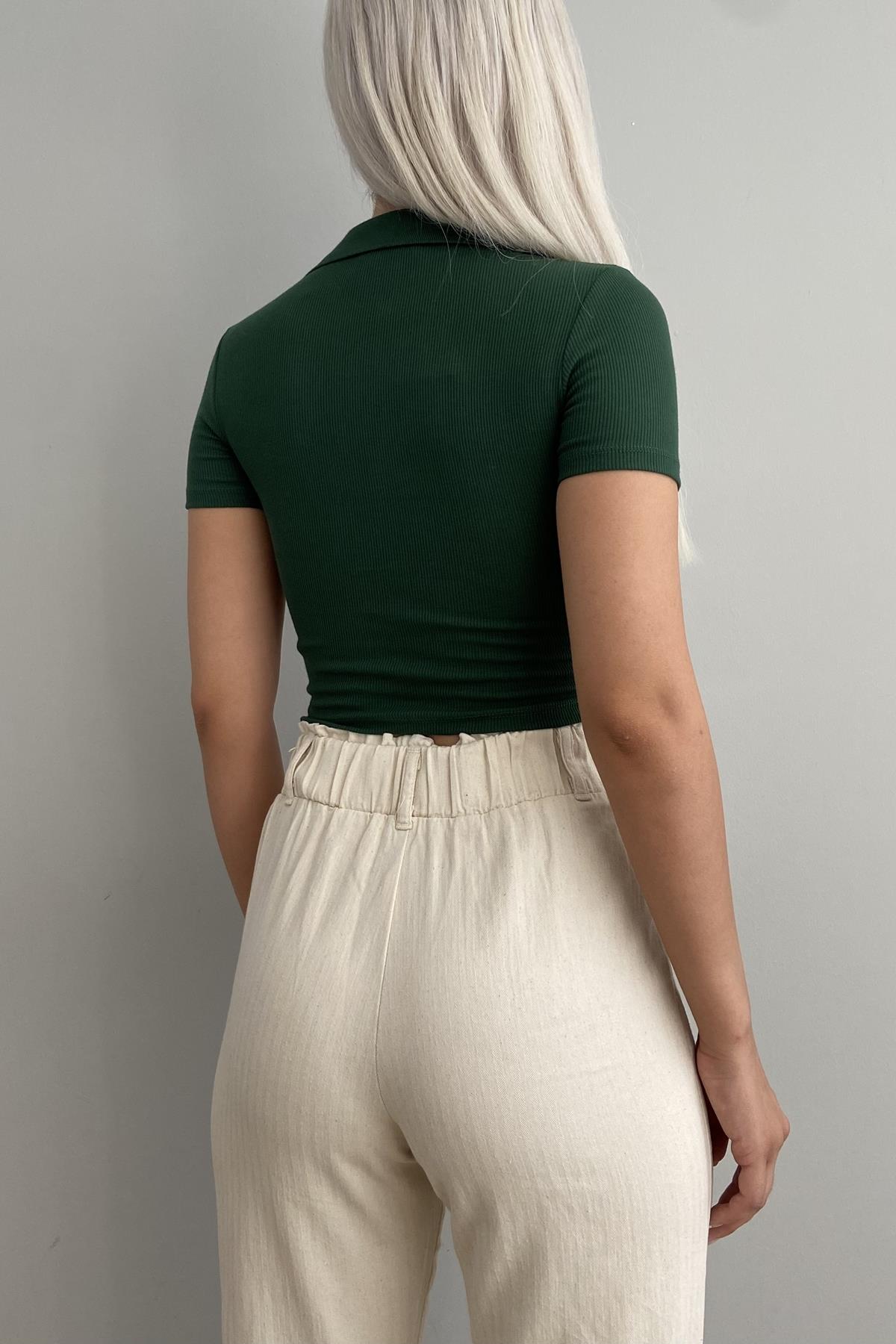 POLO YAKA CROP TSHIRT