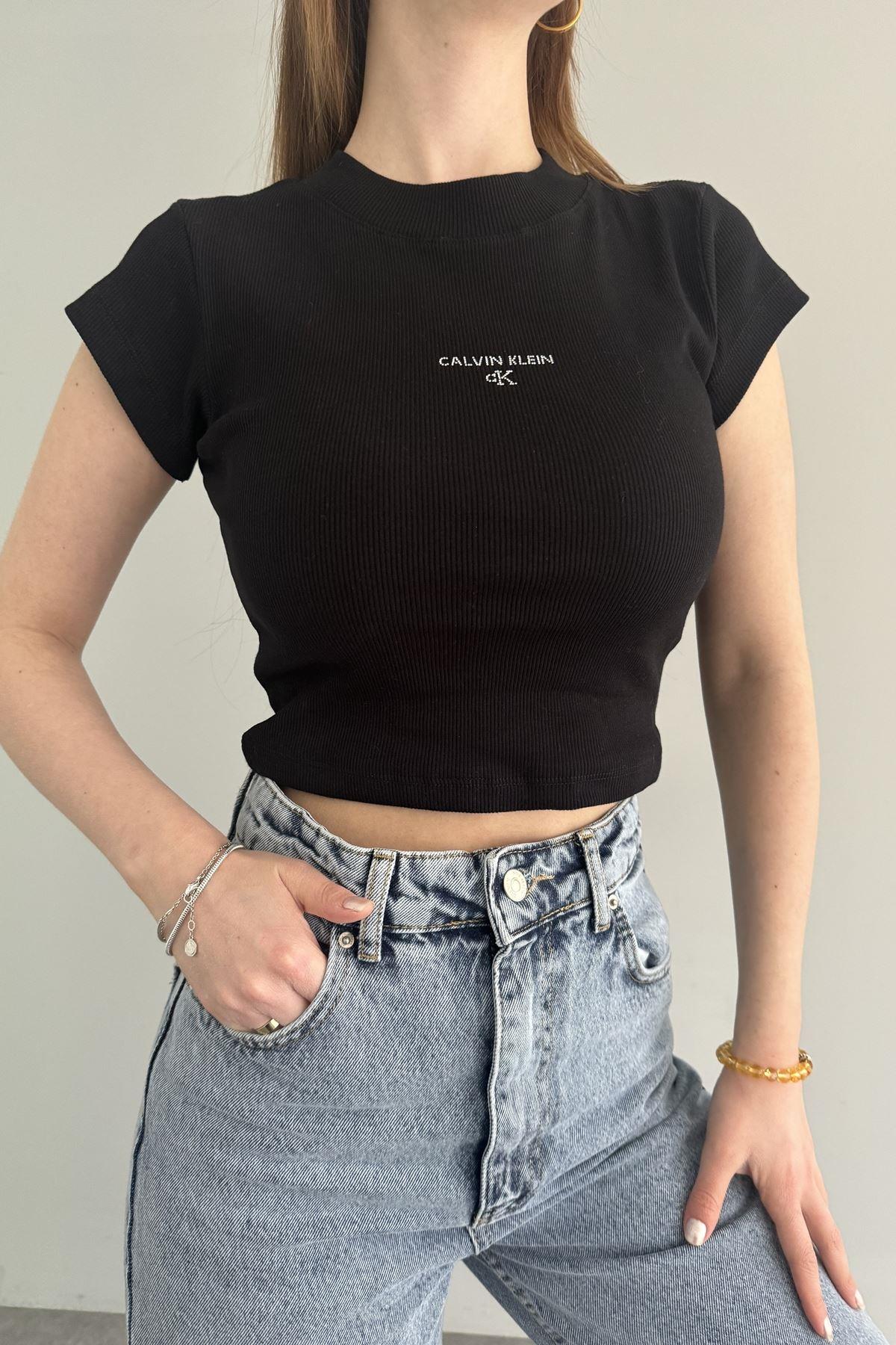 TAŞ BASKI DETAYLI TSHIRT