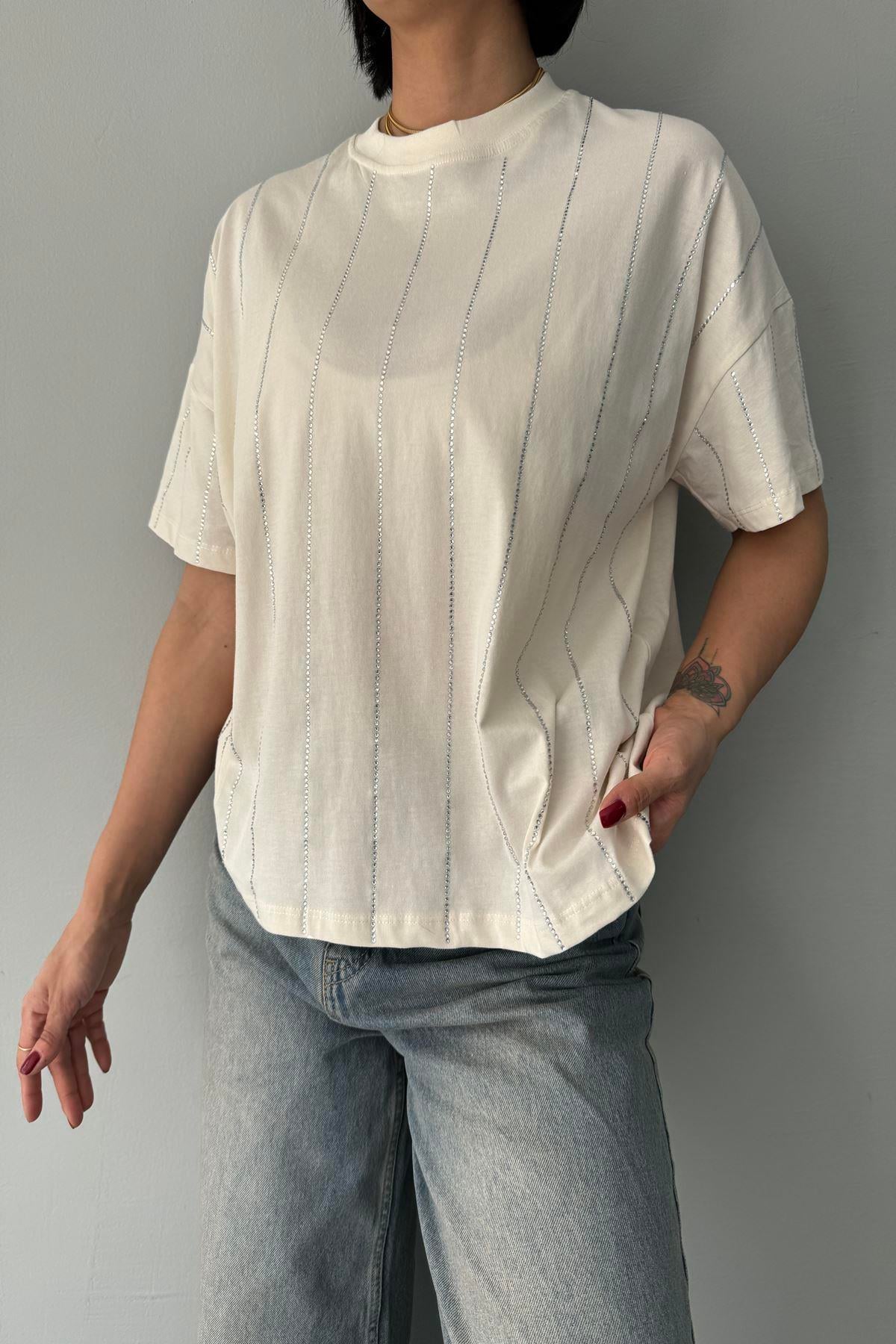 TAŞ DETAYLI TSHIRT