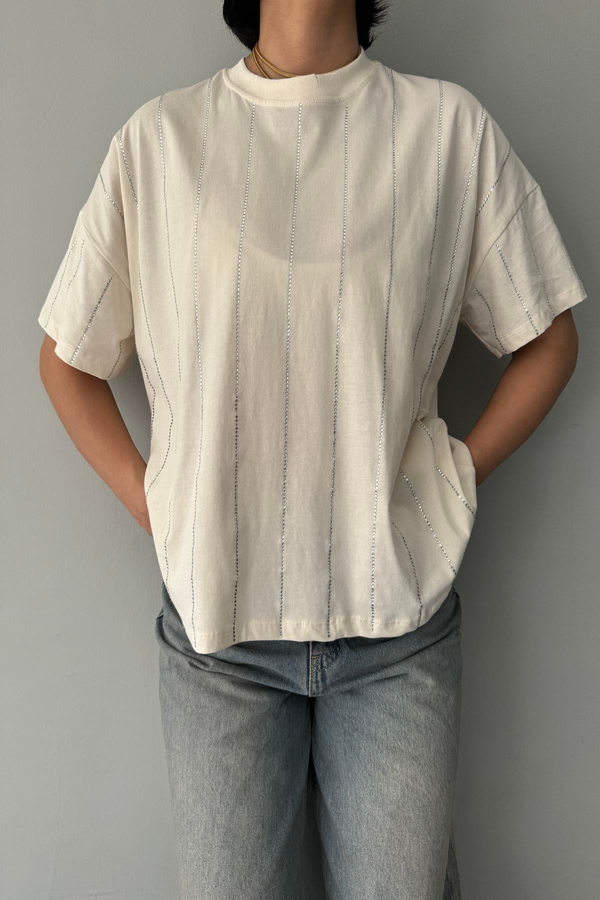 TAŞ DETAYLI TSHIRT