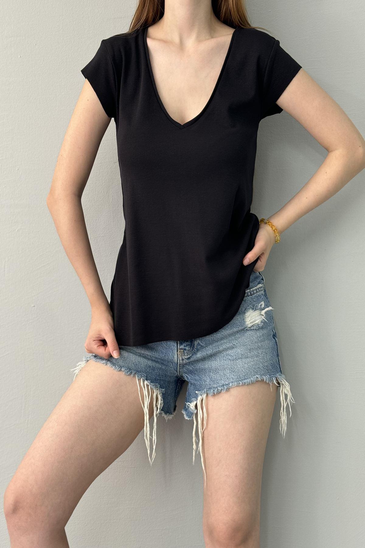 V YAKA TSHIRT