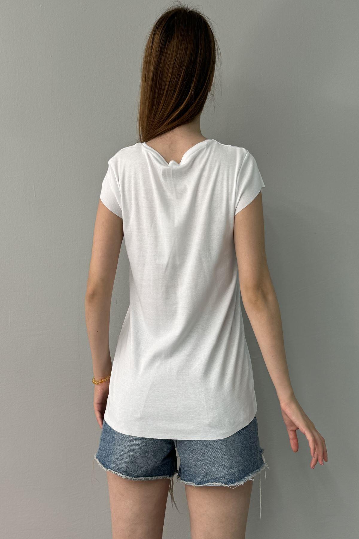 V YAKA TSHIRT