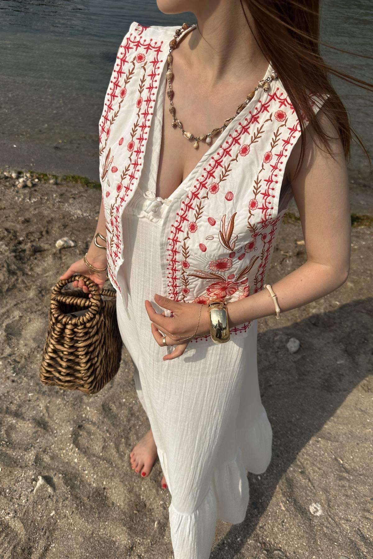 NAKIŞ DETAYLI YELEK