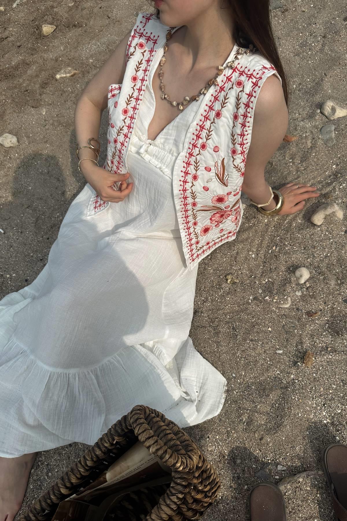 NAKIŞ DETAYLI YELEK
