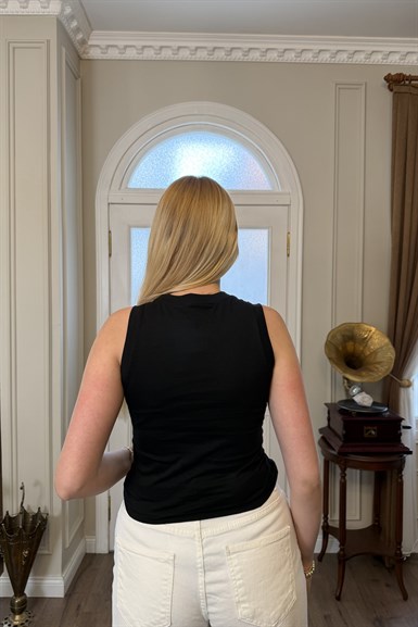 SIFIR KOL BÜZGÜ VE TOKA DETAY CROP