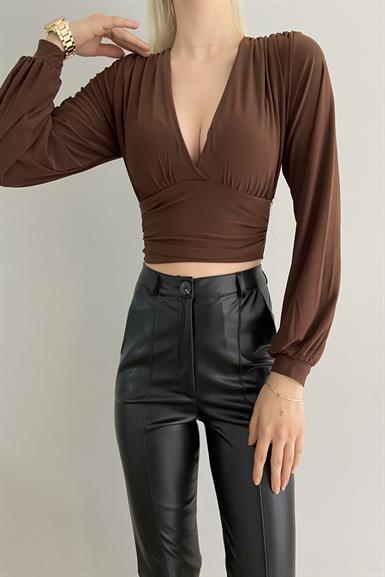 BÜZGÜLÜ CROP BLUZ