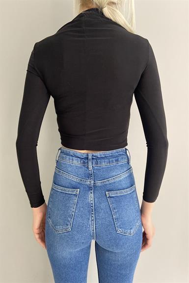 ÇAPRAZ BÜZGÜLÜ CROP BLUZ