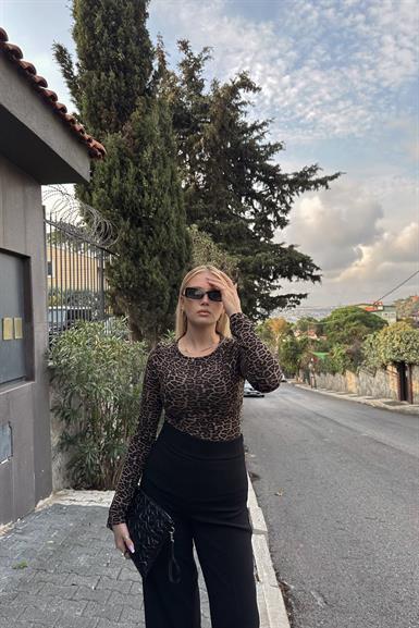 KAYIK YAKA UZUN KOLLU TOP