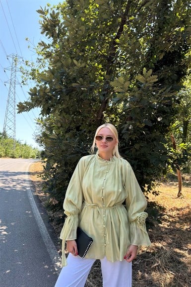 ÖN BİRİT DÜĞMEL KOL BAĞCIKLI BLUZ