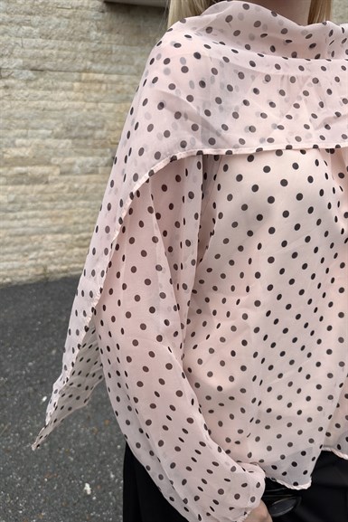 YAKA BAĞLAMA DETAY PUANTİYE ŞİFON BLUZ