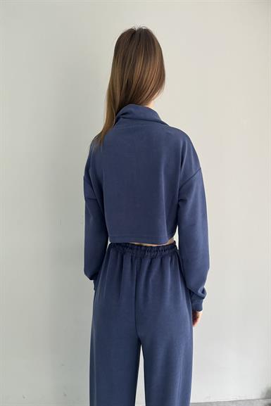 YARIM FERMUARLI DİK YAKA MODAL CROP