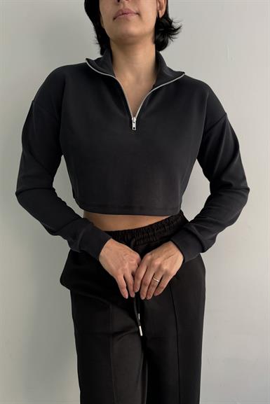 YARIM FERMUARLI DİK YAKA MODAL CROP