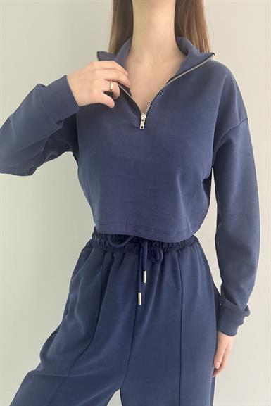 YARIM FERMUARLI DİK YAKA MODAL CROP