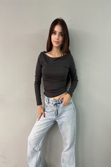 BÜZGÜLÜ KAYIK YAKA BLUZ