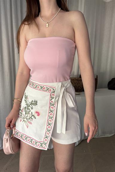 STRAPLEZ PEPLUM TOP