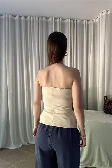 STRAPLEZ PEPLUM TOP